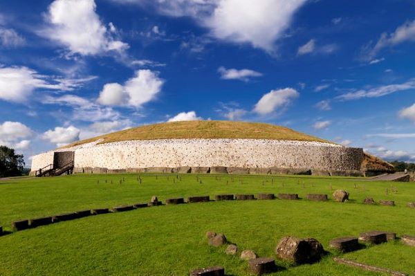 Newgrange (Ireland's Content Pool)