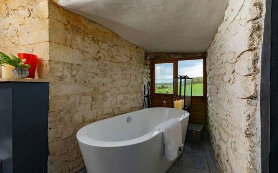 Bathtub